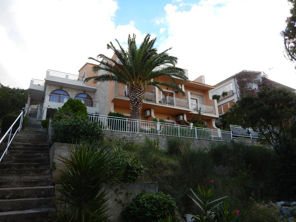 Apartments Kapetan Jure بريلا المظهر الخارجي الصورة